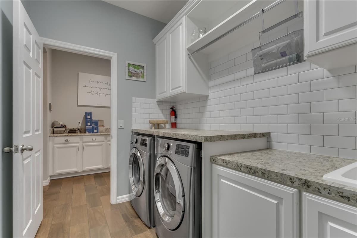 14567 CEDAR HILL DRIVE — photo 34 of 73