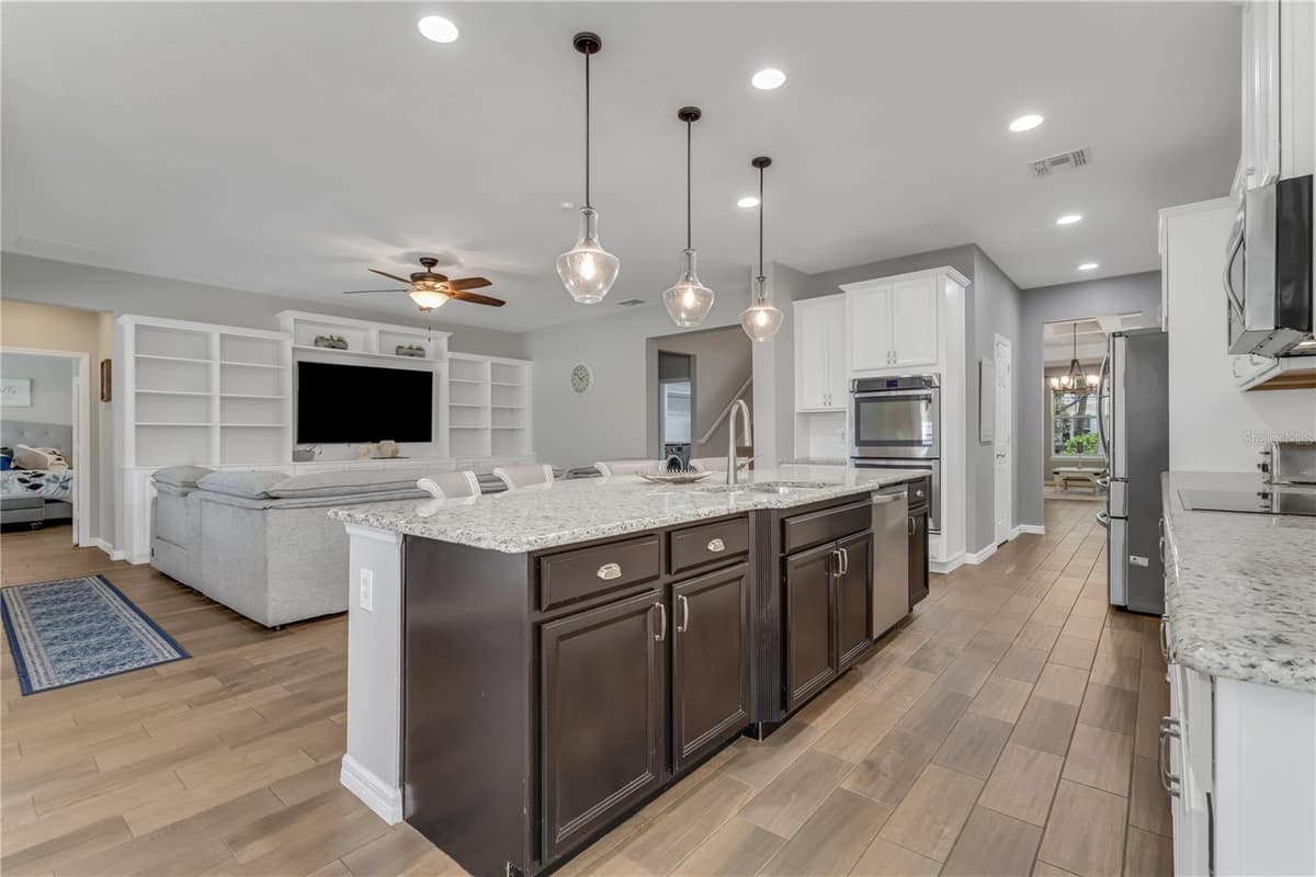 14567 CEDAR HILL DRIVE — photo 18 of 73