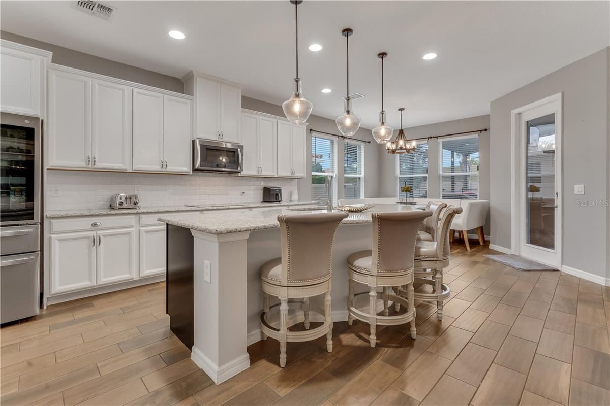 14567 CEDAR HILL DRIVE — photo 16 of 73