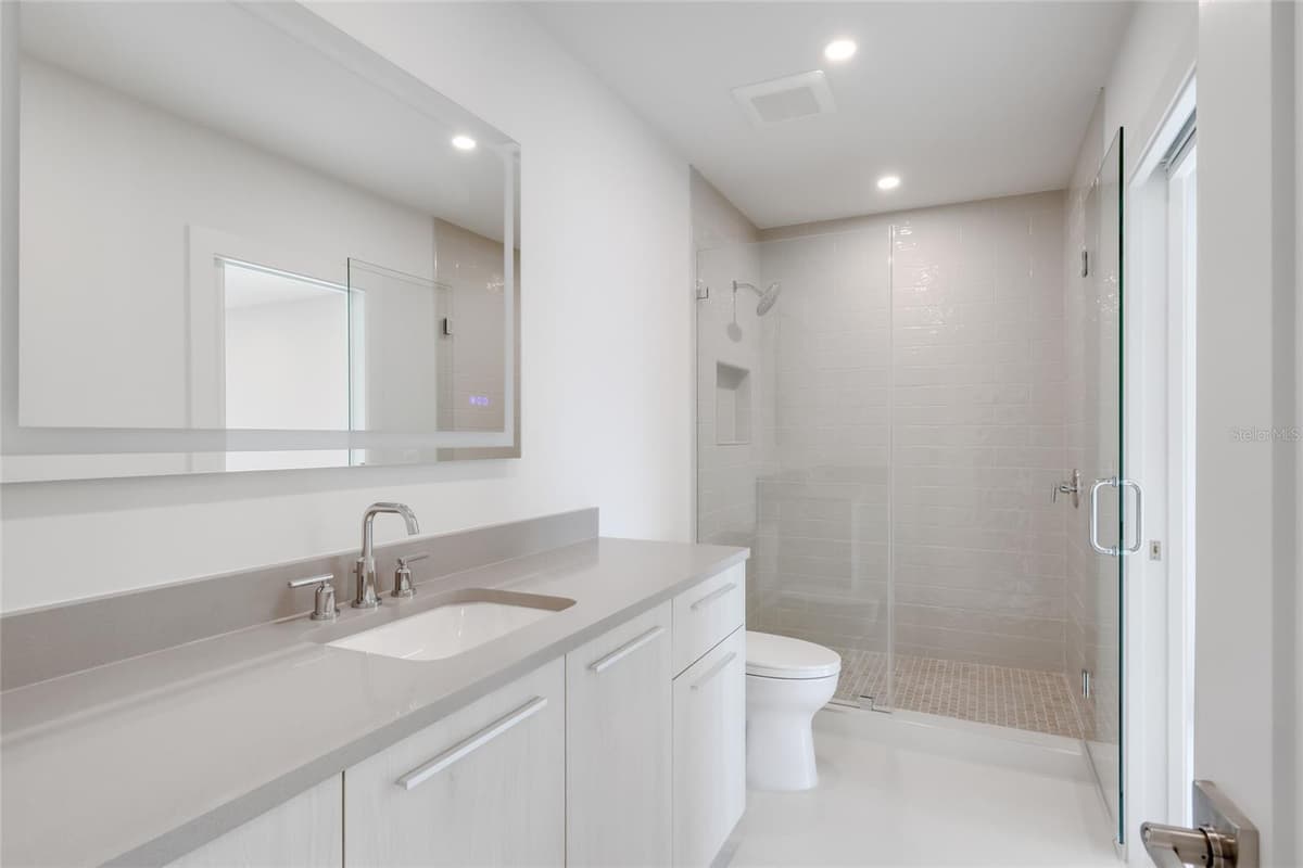2596 FLOYD STREET — photo 25 of 31