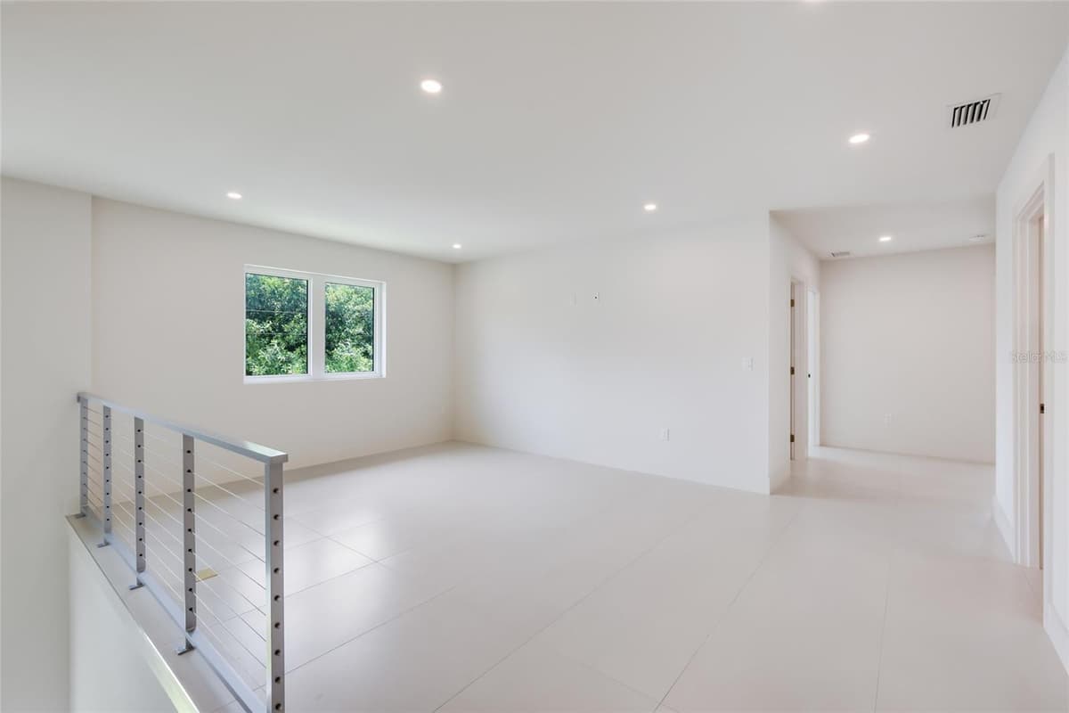 2596 FLOYD STREET — photo 16 of 31