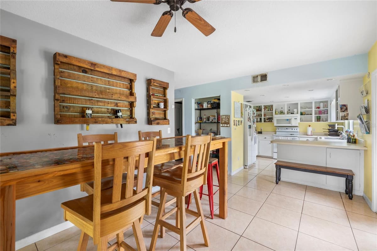 5105 FIVE ACRE ROAD — photo 18 of 42