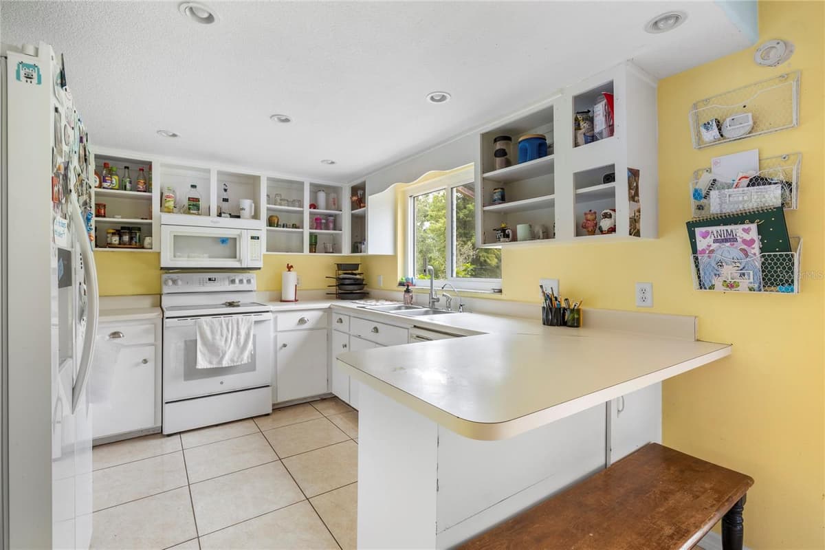 5105 FIVE ACRE ROAD — photo 14 of 42