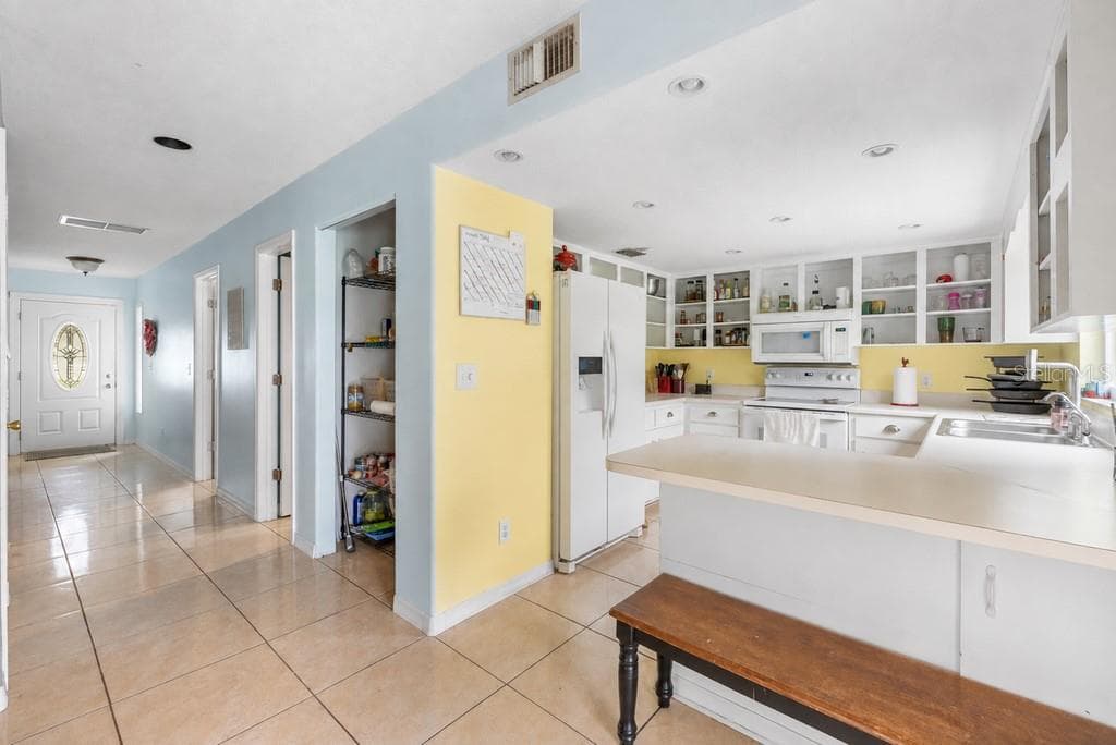 5105 FIVE ACRE ROAD — photo 11 of 42