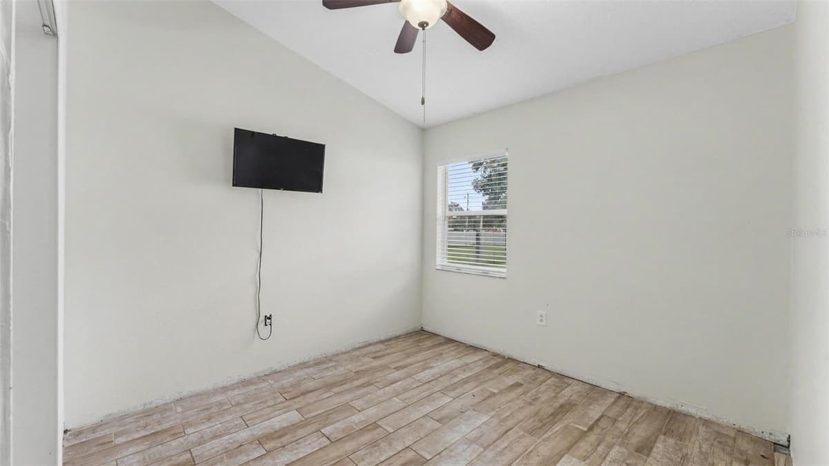 2723 SUNDANCE CIRCLE — photo 27 of 43