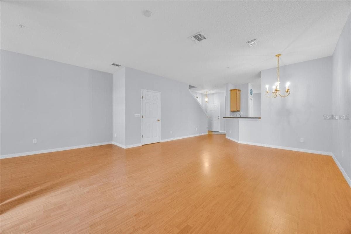 7509 PELLHAM WAY — photo 11 of 36