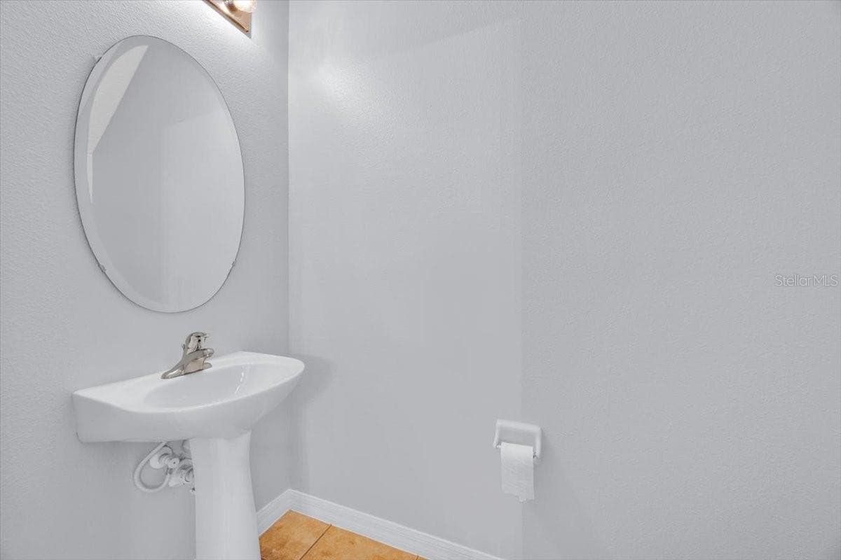 7509 PELLHAM WAY — photo 14 of 36