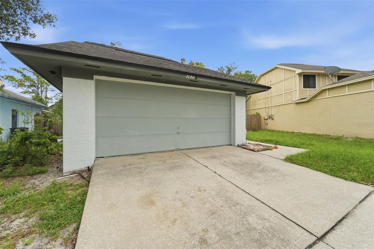 3635 SAINT LUCIE DRIVE — photo 3 of 37