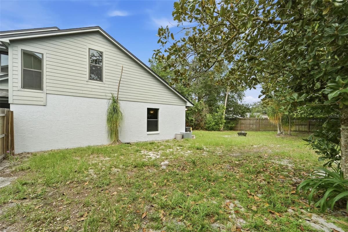 3635 SAINT LUCIE DRIVE — photo 6 of 37