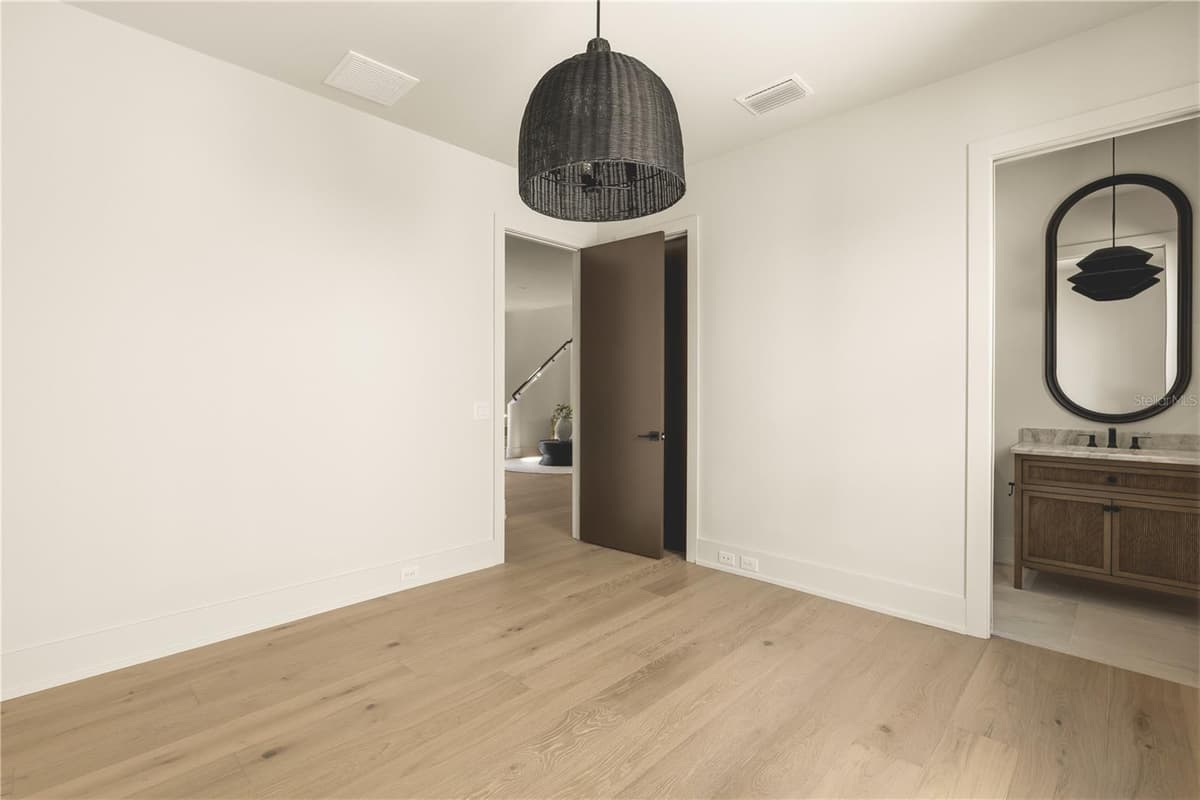 130 ADRIATIC AVENUE — photo 56 of 89