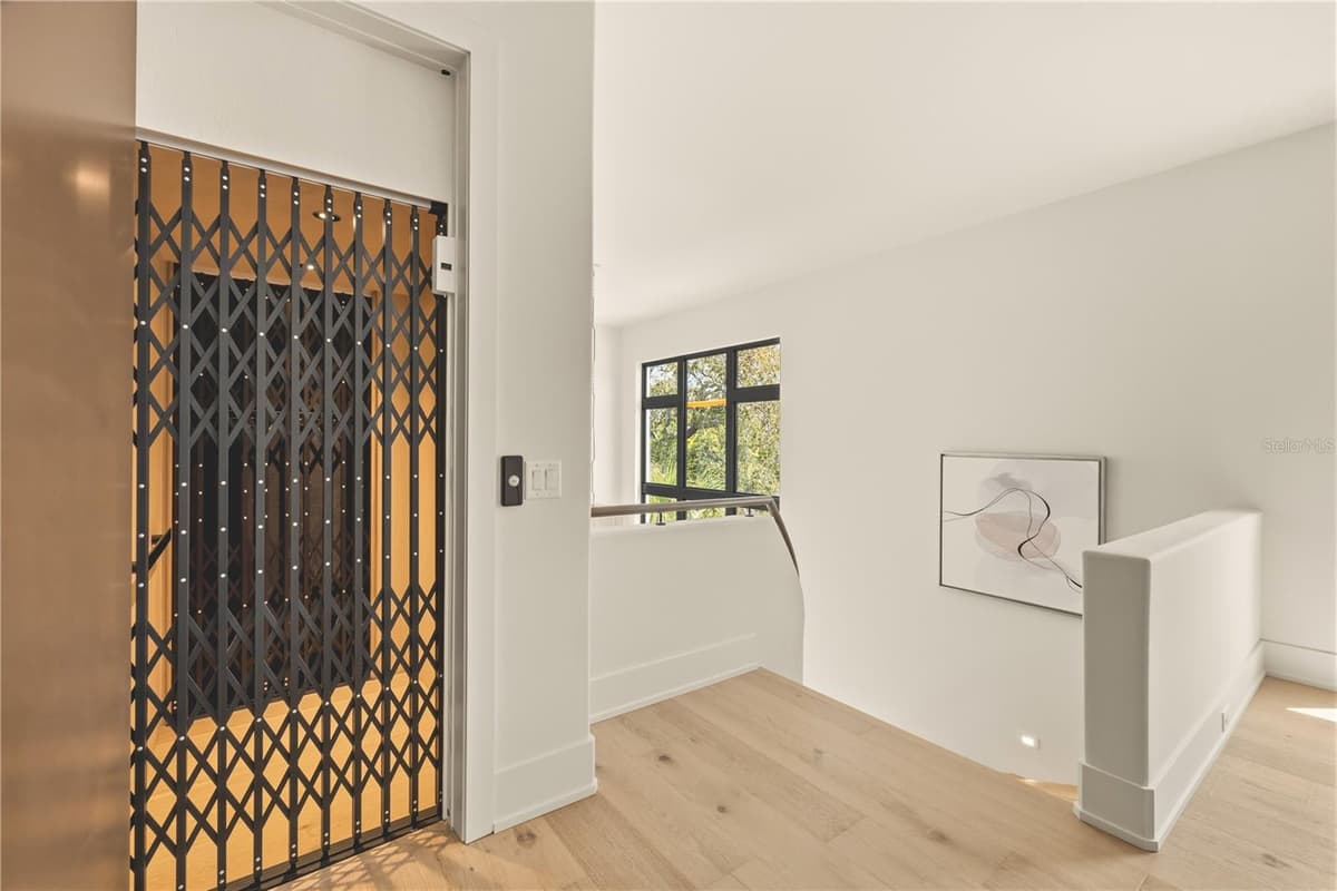 130 ADRIATIC AVENUE — photo 36 of 89