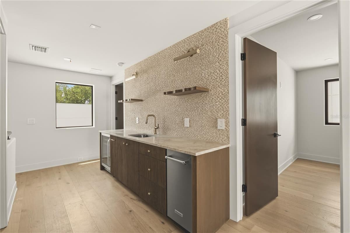 130 ADRIATIC AVENUE — photo 64 of 89