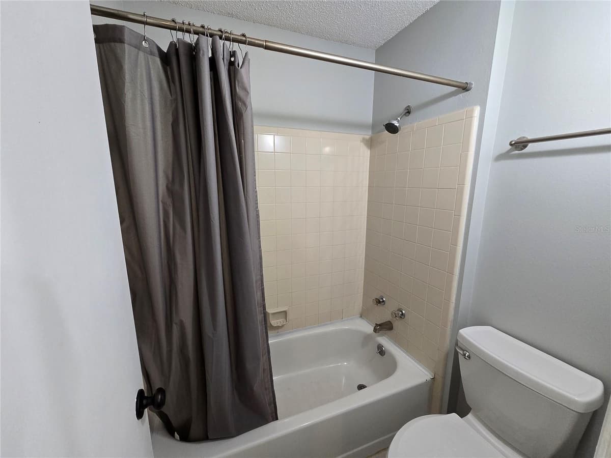 1401 PALMETTO AVENUE — photo 11 of 26