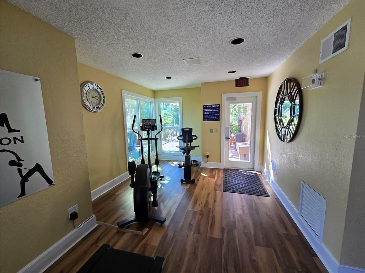1401 PALMETTO AVENUE — photo 24 of 26