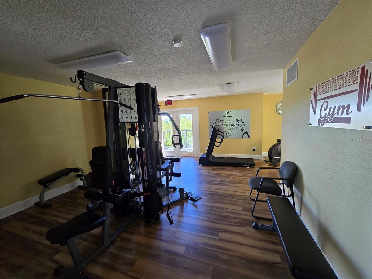 1401 PALMETTO AVENUE — photo 23 of 26