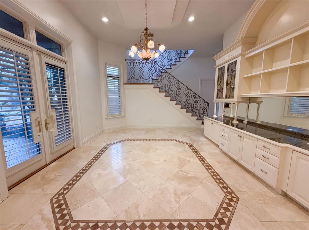 4407 DALE AVENUE — photo 16 of 55