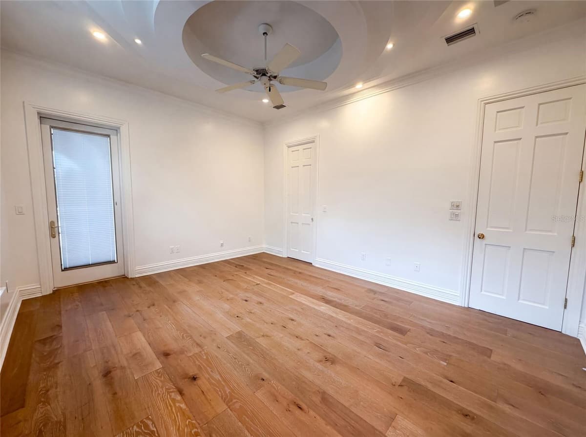 4407 DALE AVENUE — photo 29 of 55