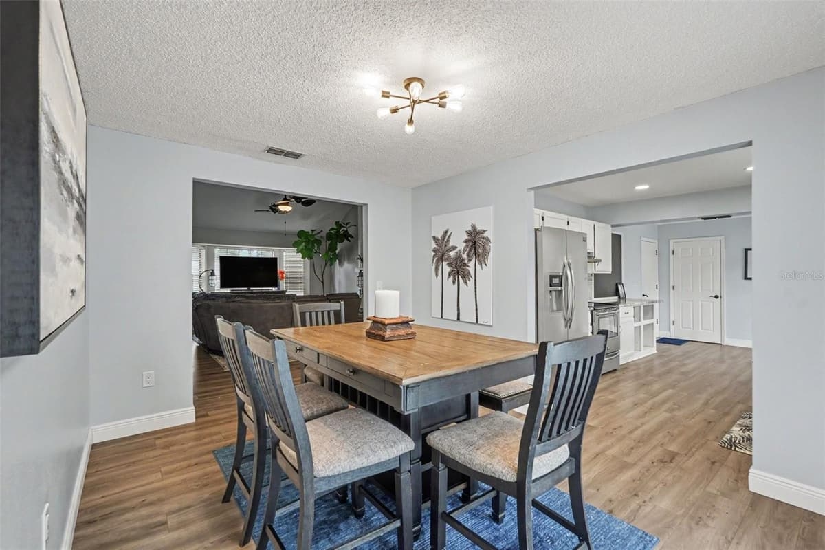 736 SANDY CREEK DRIVE — photo 8 of 26