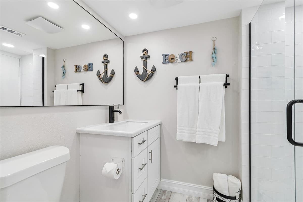 644 ISLAND WAY — photo 35 of 61