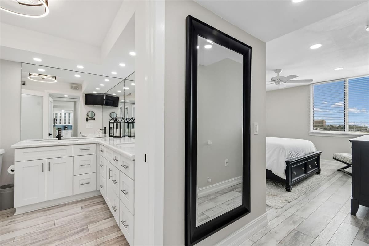 644 ISLAND WAY — photo 38 of 61