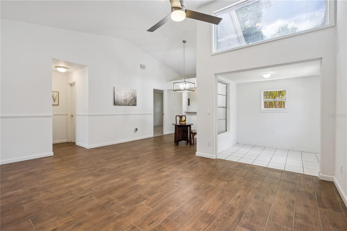 1256 PIN OAK DRIVE — photo 28 of 44