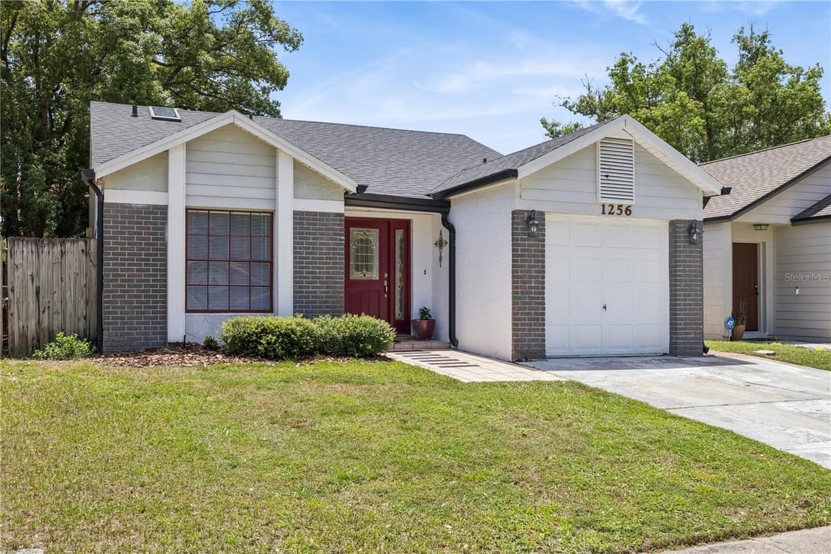1256 PIN OAK DRIVE — photo 3 of 44