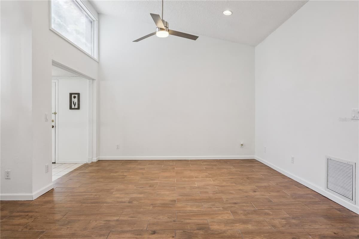 1256 PIN OAK DRIVE — photo 29 of 44