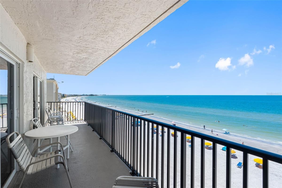 14300 GULF BOULEVARD — photo 3 of 35