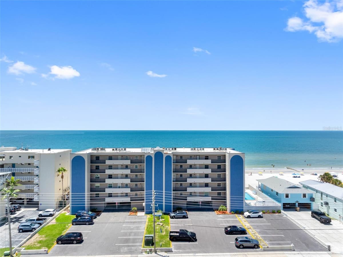 14300 GULF BOULEVARD — photo 30 of 35