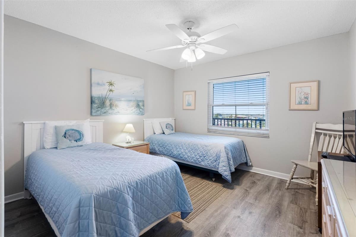 14300 GULF BOULEVARD — photo 21 of 35