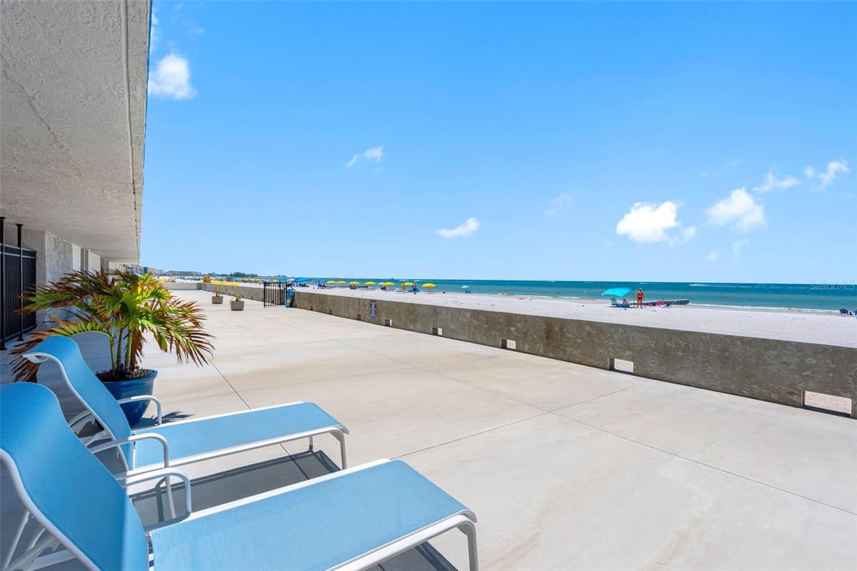 14300 GULF BOULEVARD — photo 25 of 35