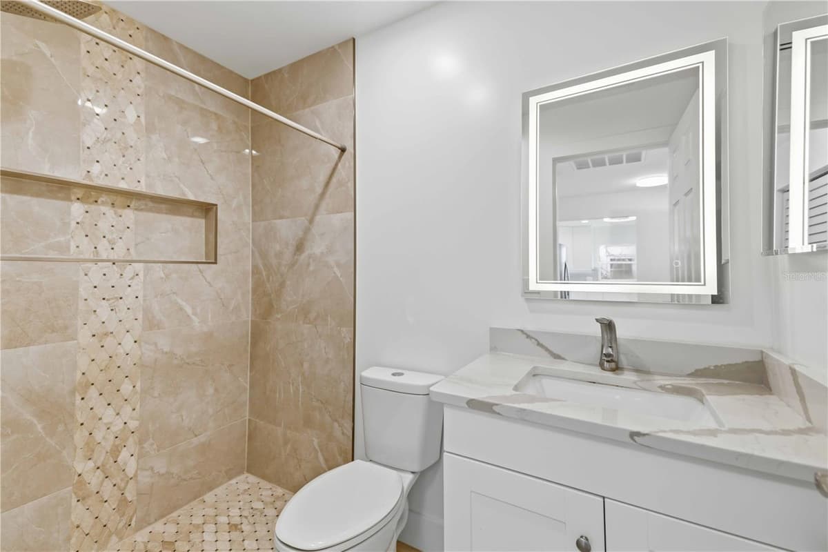 4756 OAK HILL DRIVE — photo 19 of 33