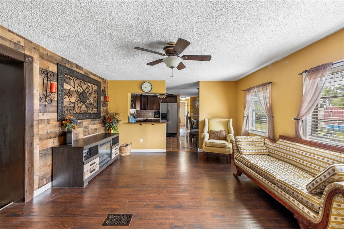 1733 OAKLAND ROAD — photo 10 of 46
