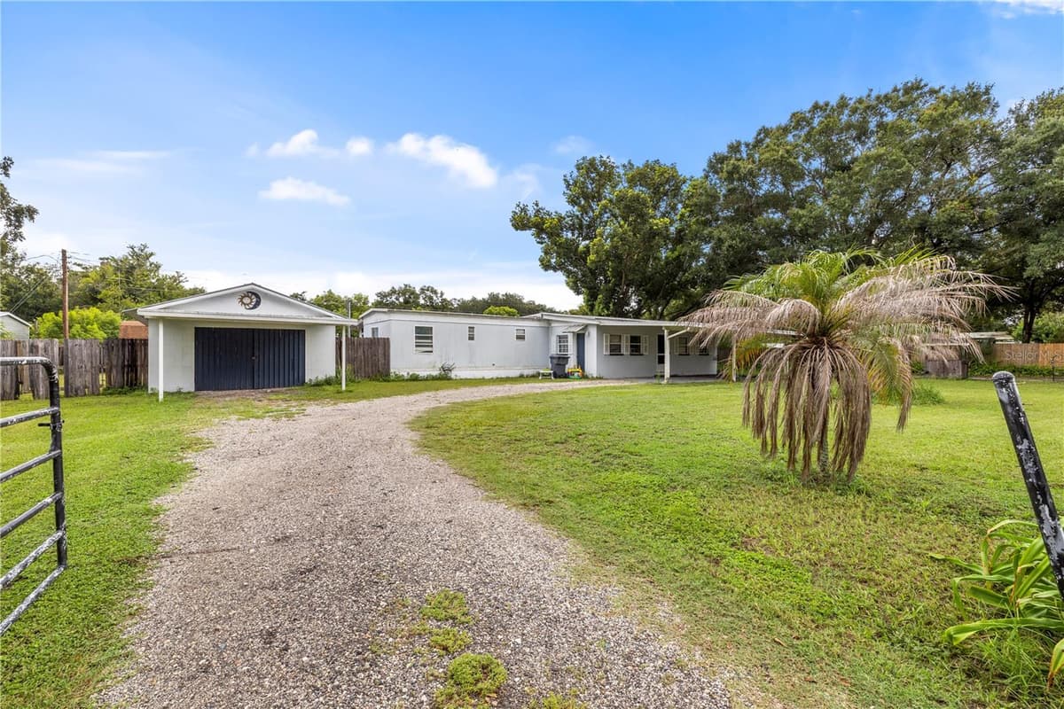 1733 OAKLAND ROAD — photo 42 of 46