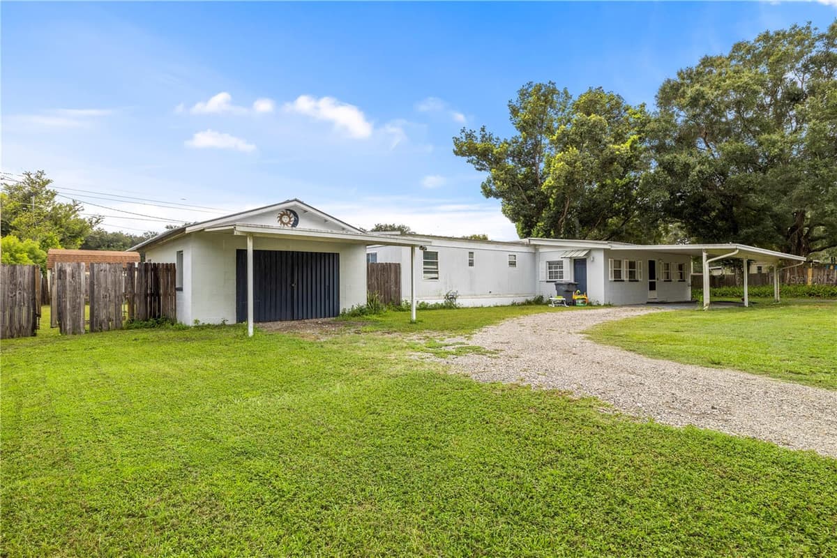 1733 OAKLAND ROAD — photo 4 of 46