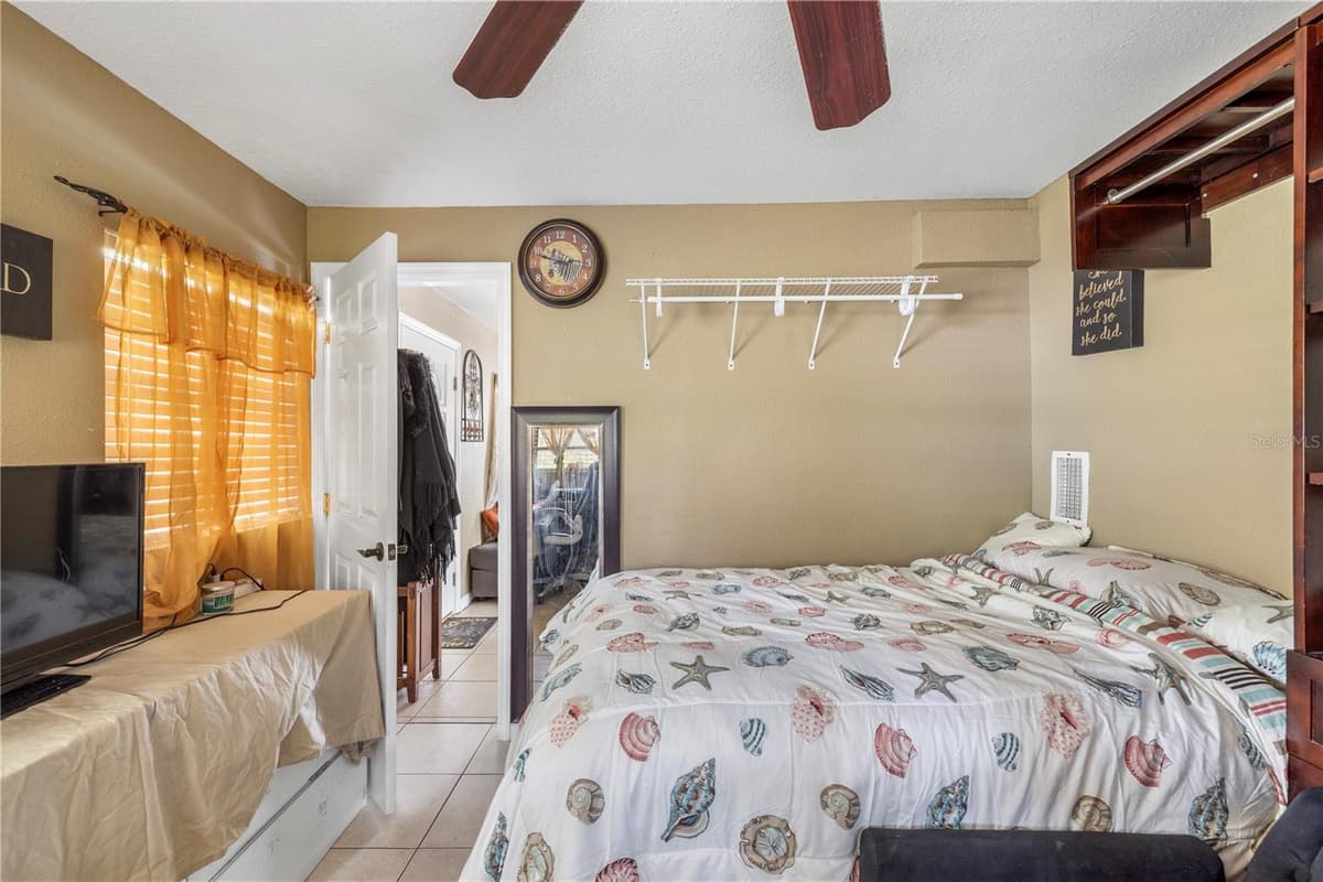 1733 OAKLAND ROAD — photo 16 of 46
