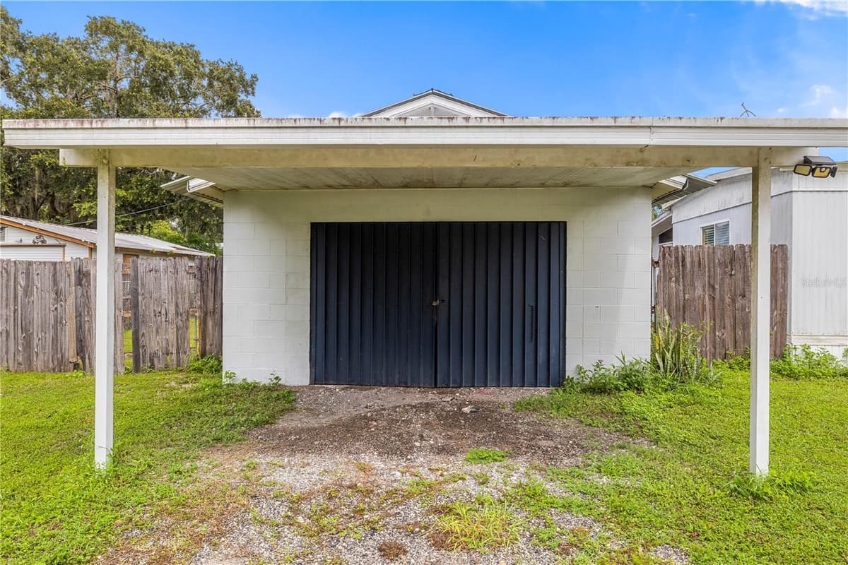 1733 OAKLAND ROAD — photo 38 of 46