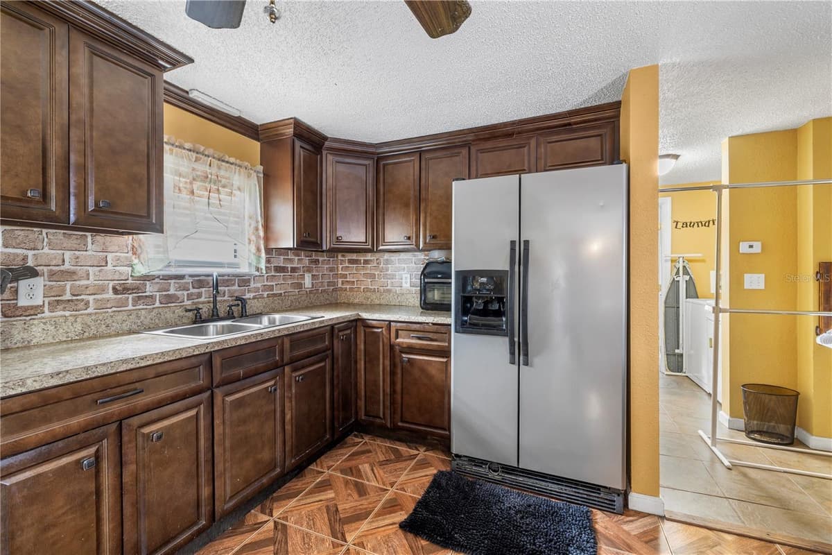 1733 OAKLAND ROAD — photo 13 of 46