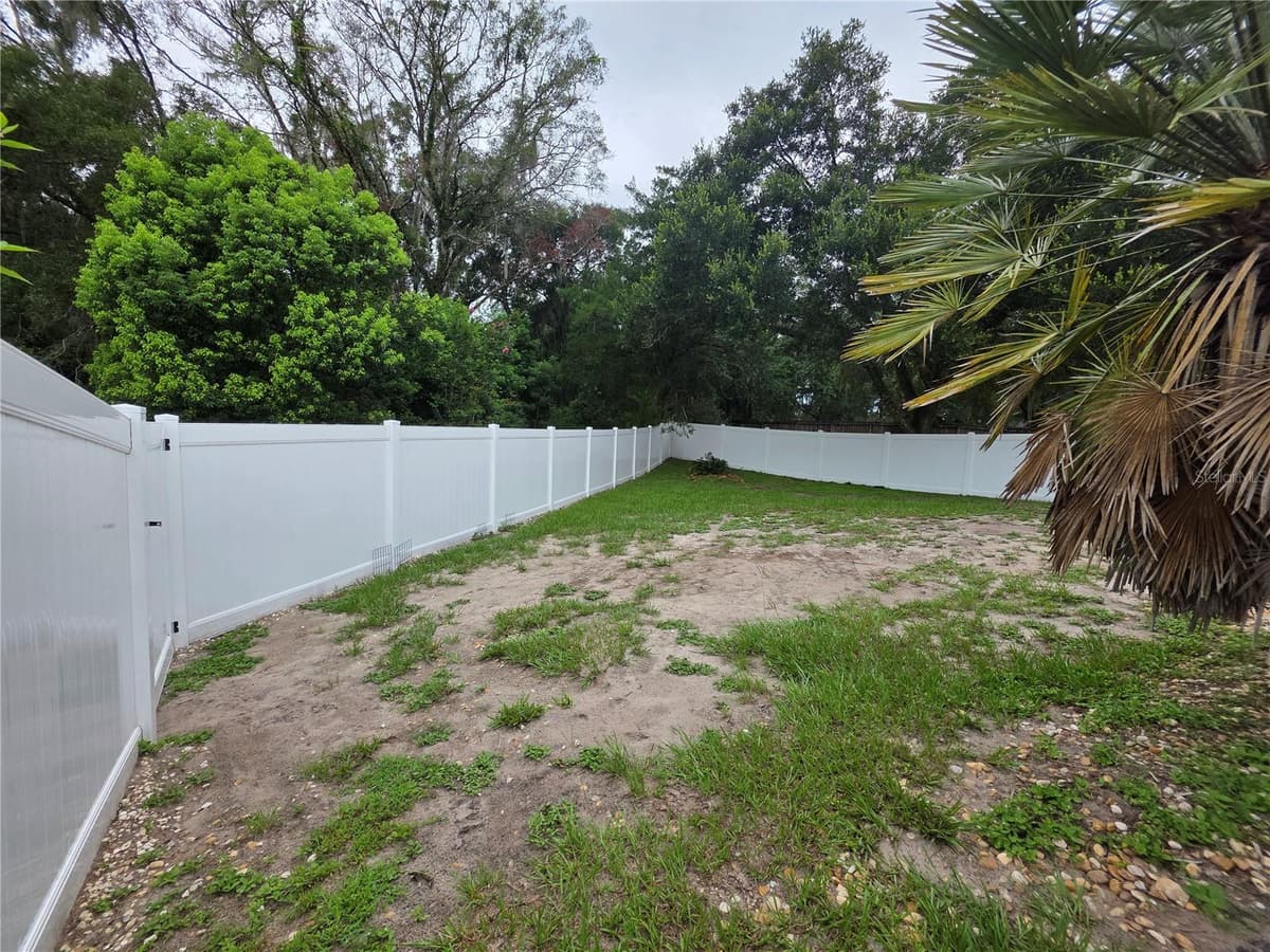 1040 VILLAGE GREEN ROAD — photo 36 of 36