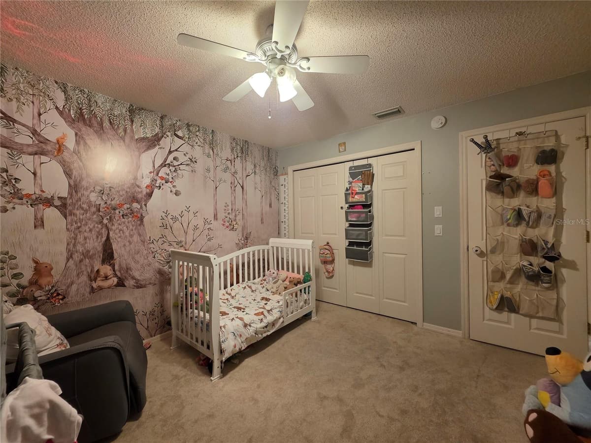 1040 VILLAGE GREEN ROAD — photo 19 of 36