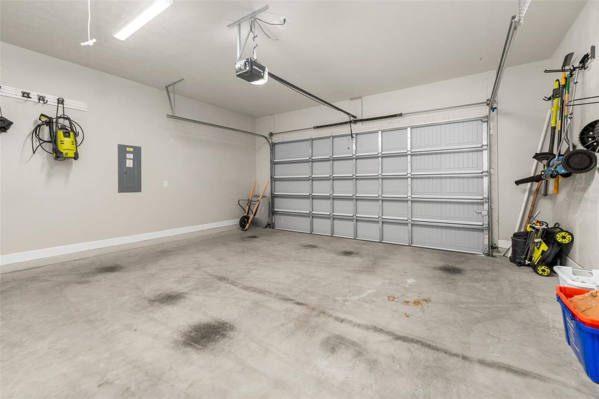 1429 132ND BOULEVARD — photo 35 of 44