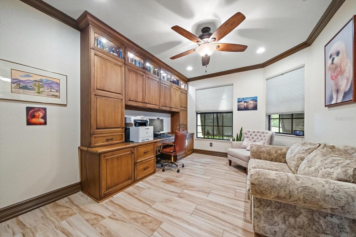15172 LEIPZIG CIRCLE — photo 18 of 56