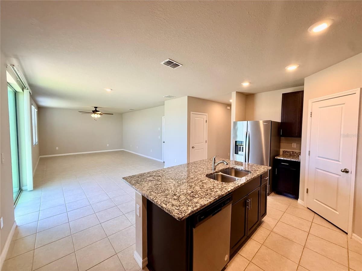 10062 DAYBREAK GLEN — photo 3 of 40
