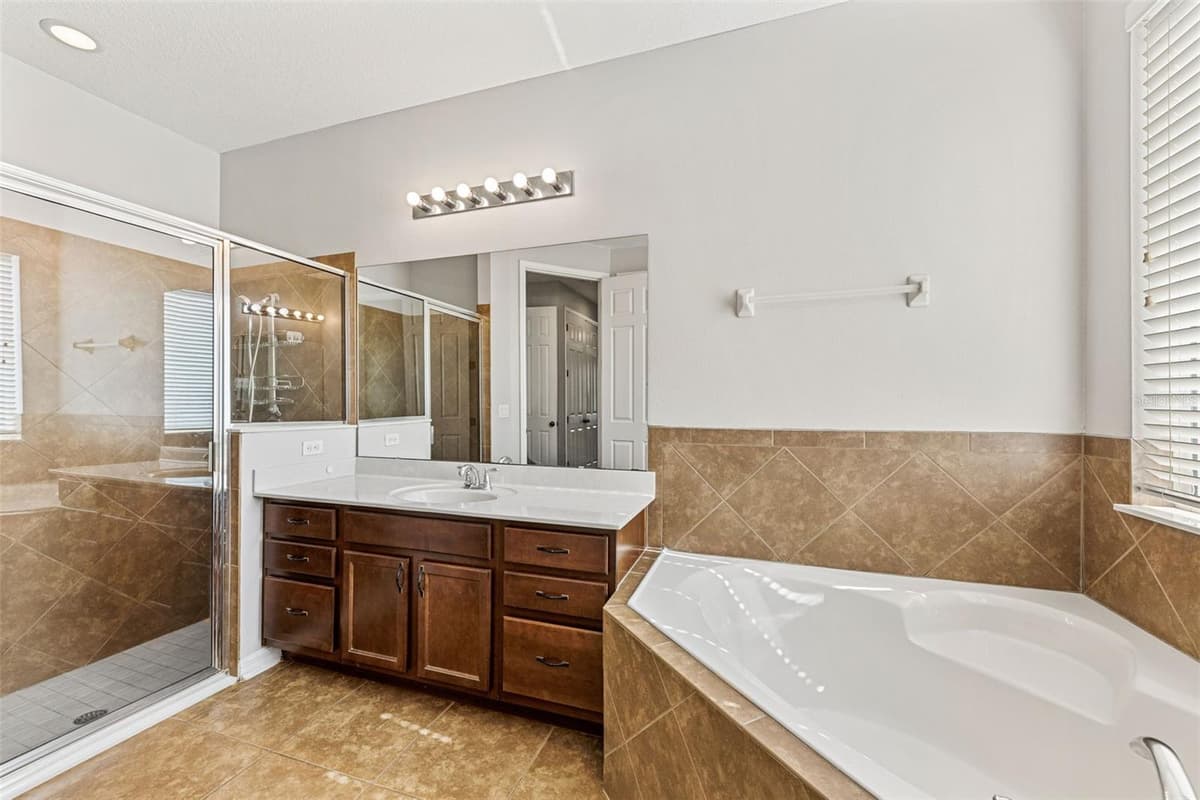 2100 MISTY GLEN DRIVE — photo 14 of 55
