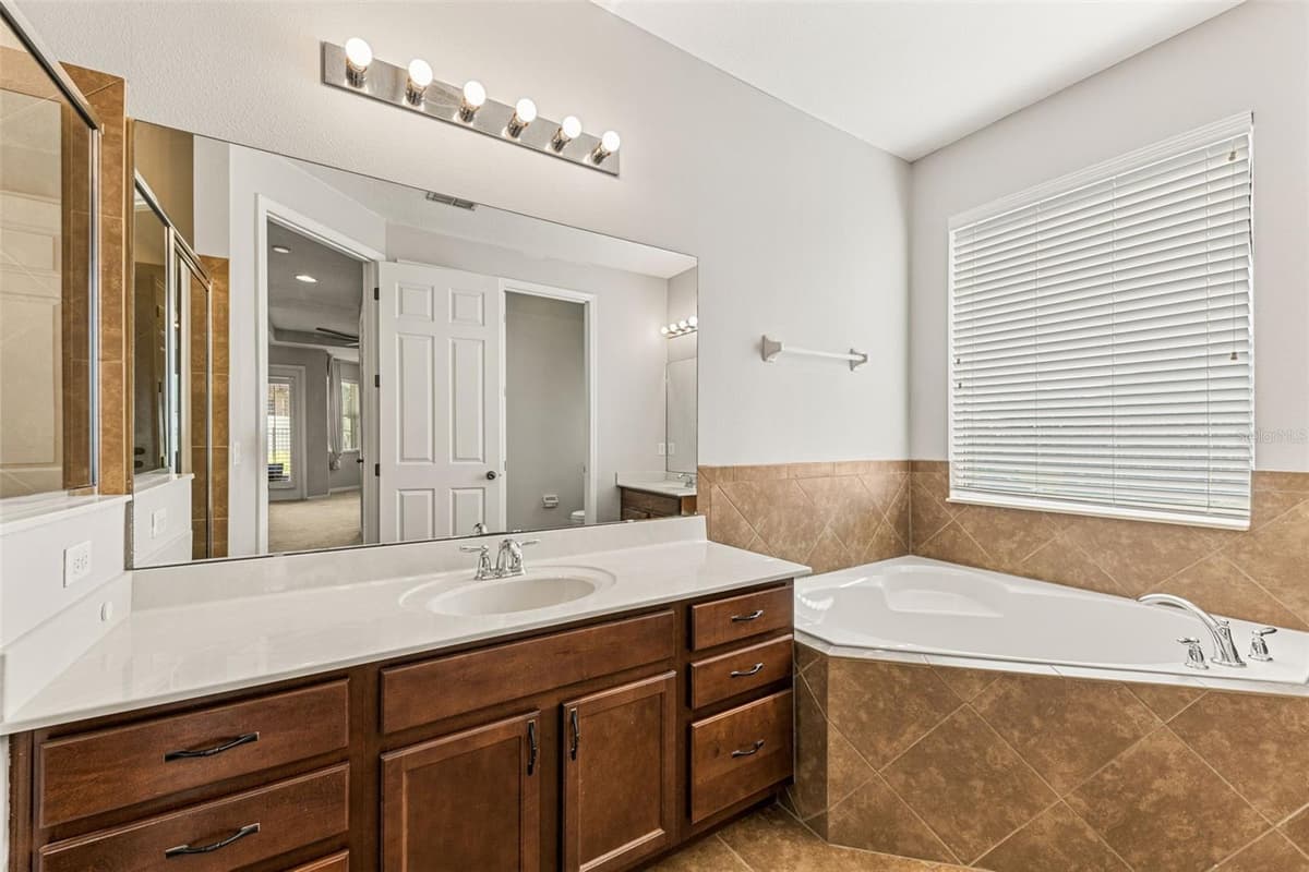 2100 MISTY GLEN DRIVE — photo 13 of 55