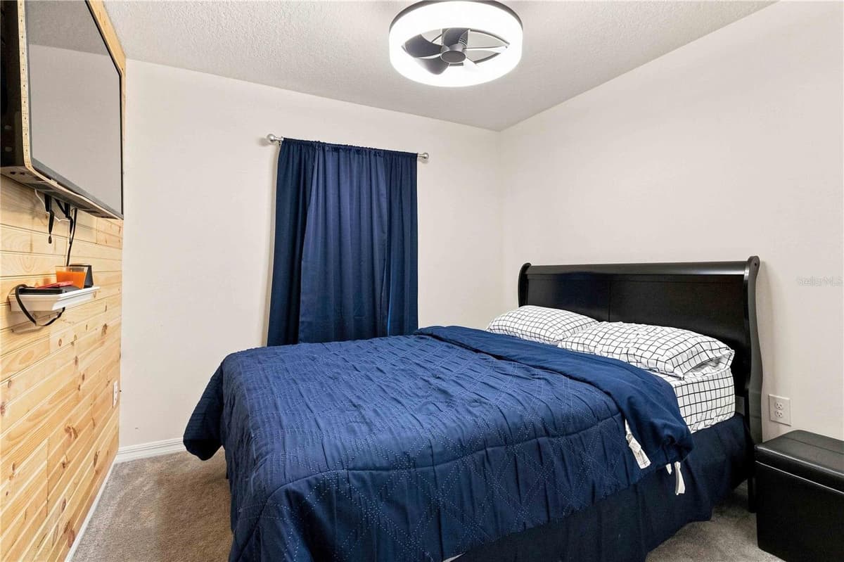 2496 RIM DRIVE — photo 10 of 40