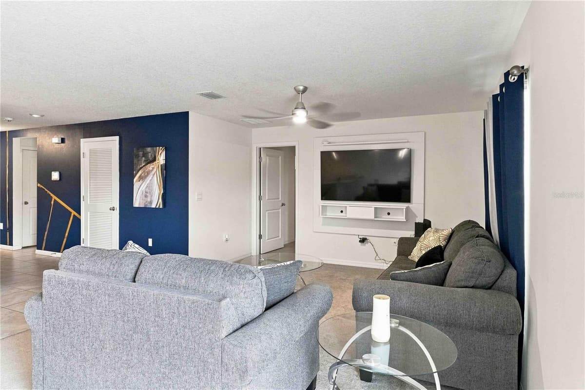 2496 RIM DRIVE — photo 6 of 40