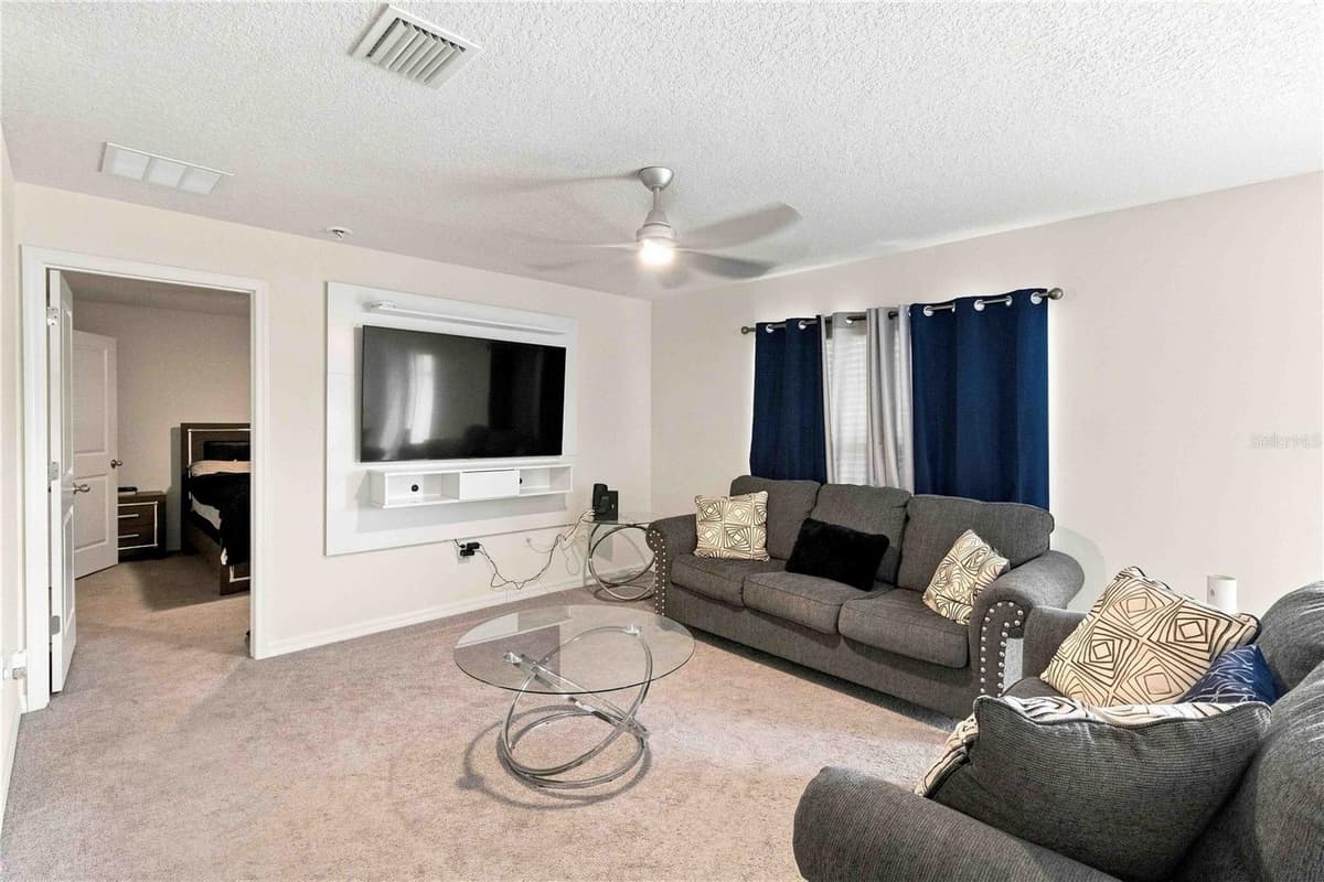 2496 RIM DRIVE — photo 7 of 40