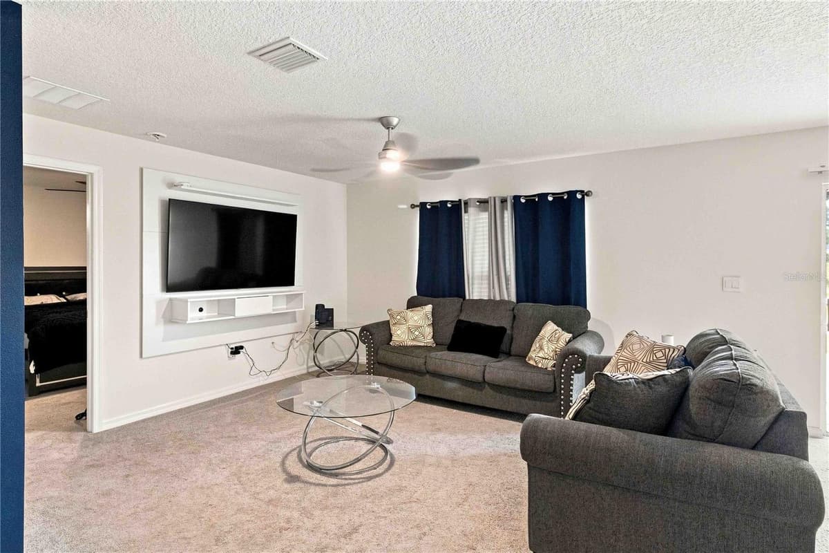2496 RIM DRIVE — photo 3 of 40