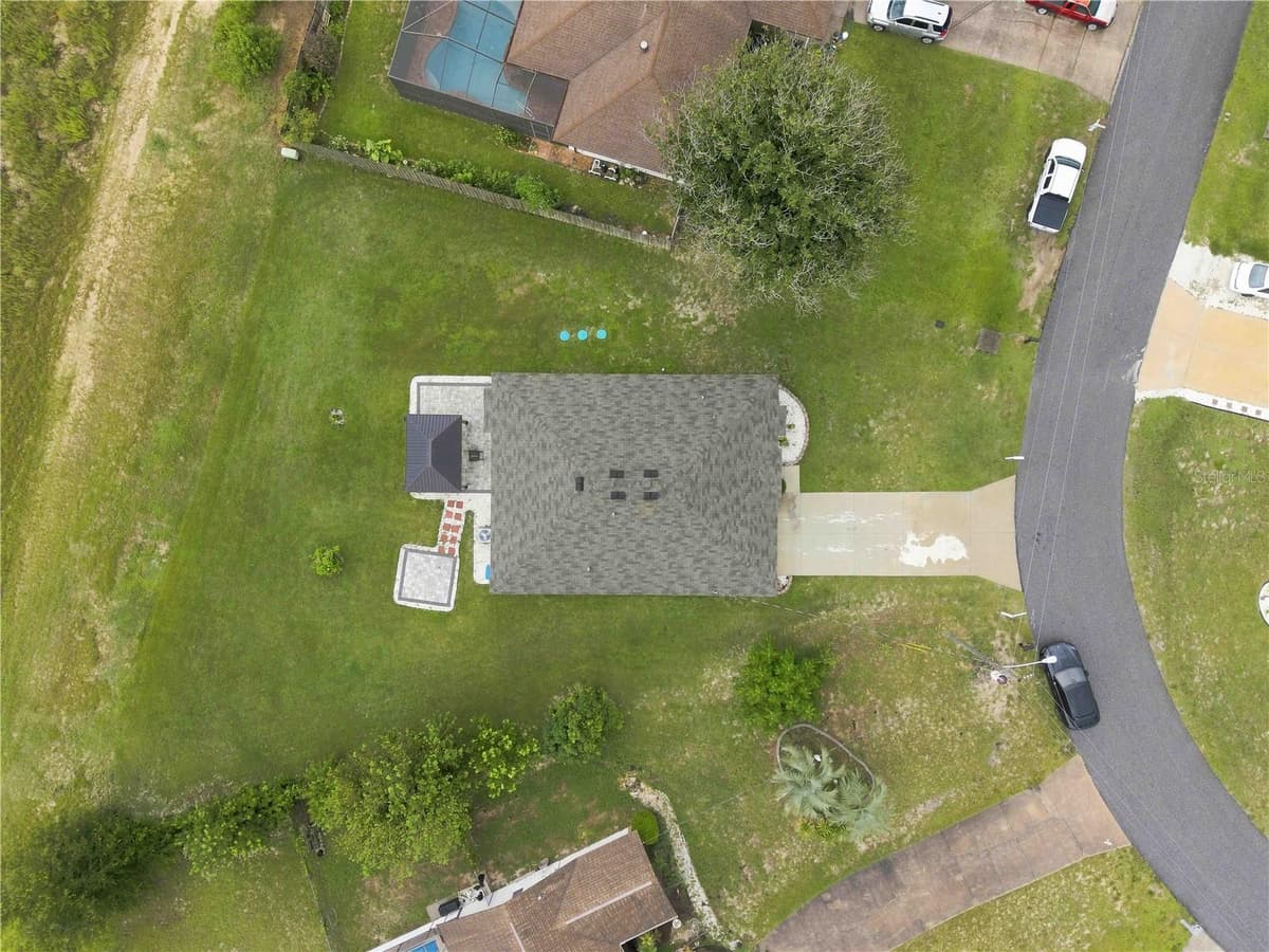 2496 RIM DRIVE — photo 33 of 40